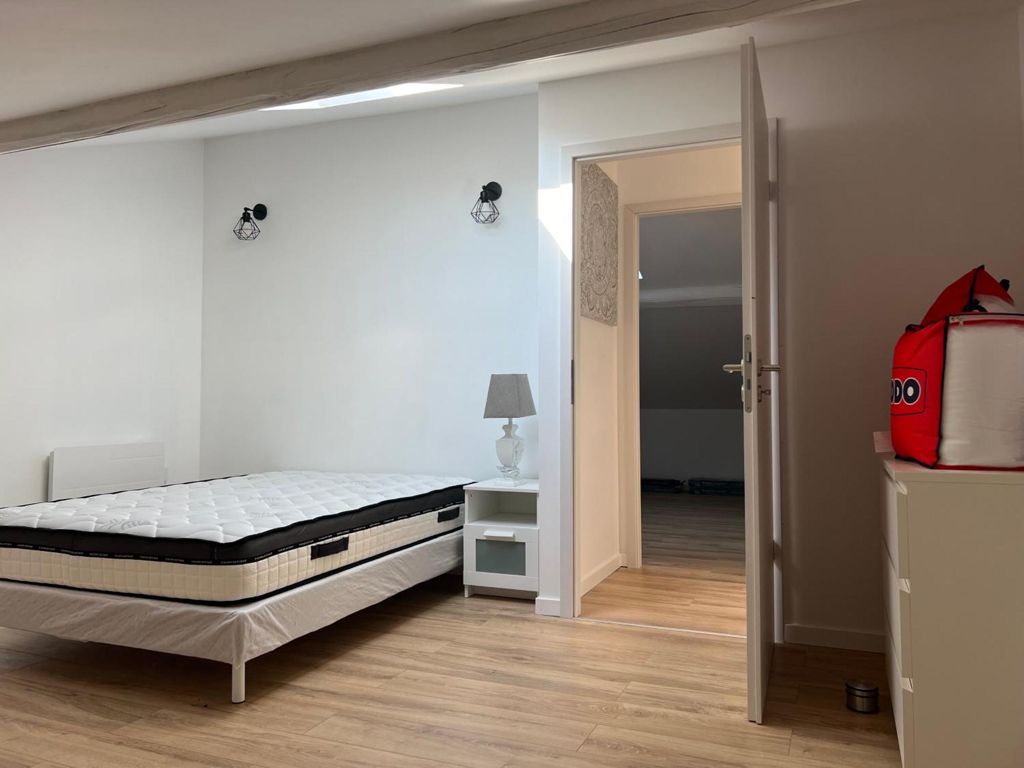 Le Cocon Du Port Apartment Toul Exterior photo